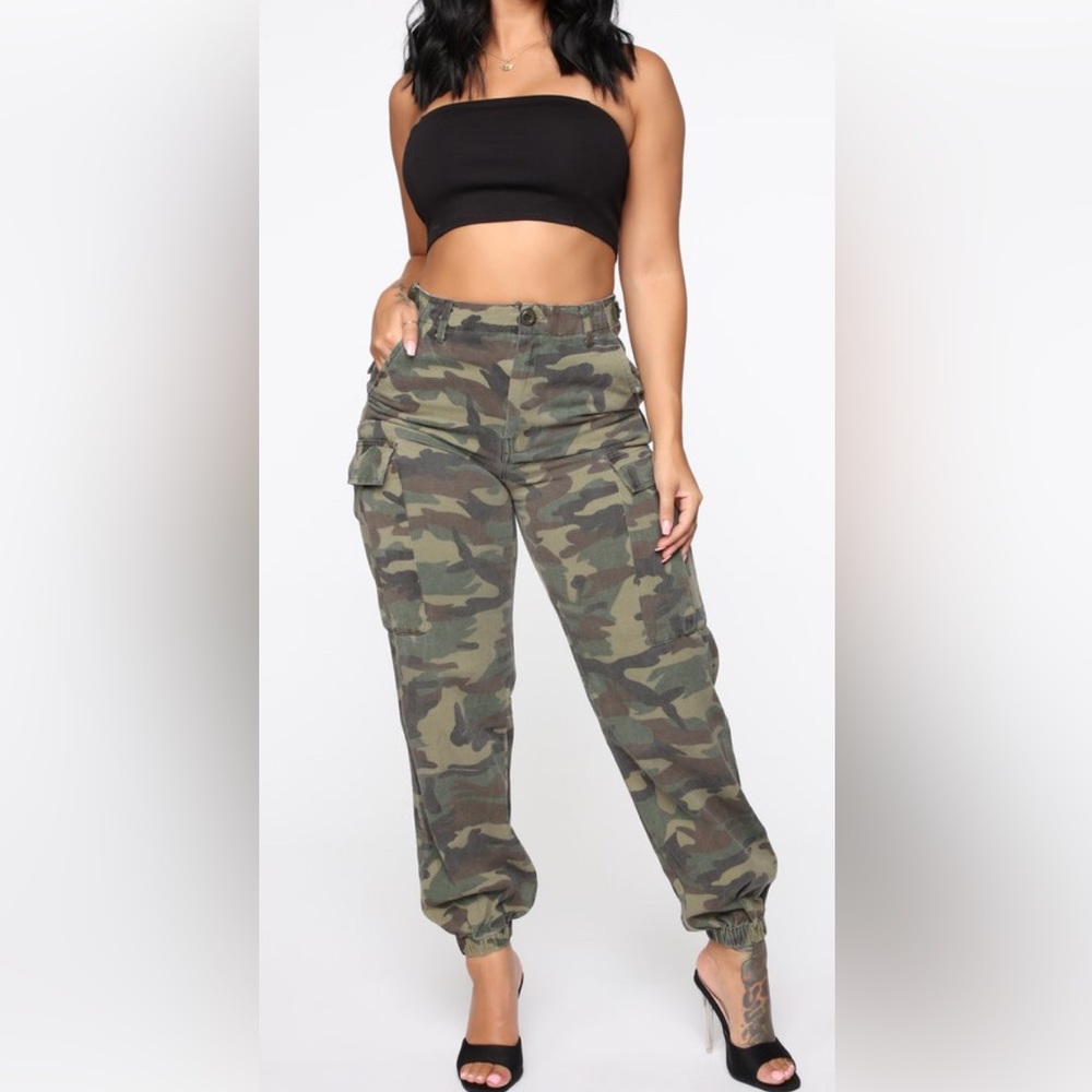 Fashion Nova - 1X Camo pants